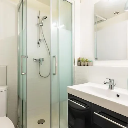 Proche Champs Elysees Apartment *
