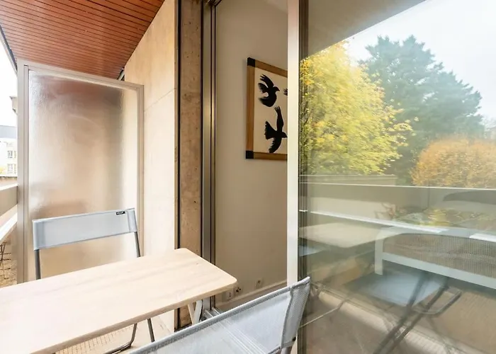 Proche Champs Elysees * Paris