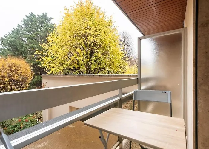 Apartment Proche Champs Elysees